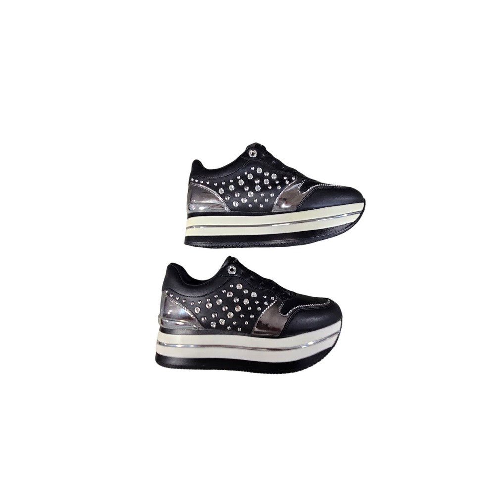 NWOB Guess SNEAKERS HAMPTYN size euro 39